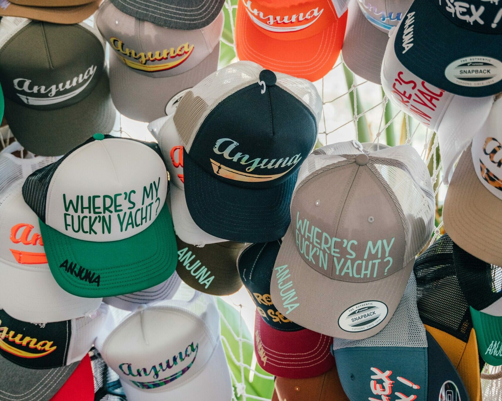 some beach club caps in différent colors