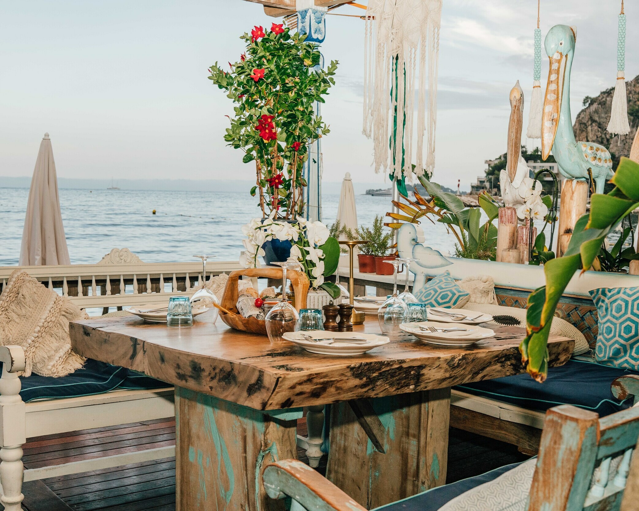 Anjuna beach restaurant sitting table sea view